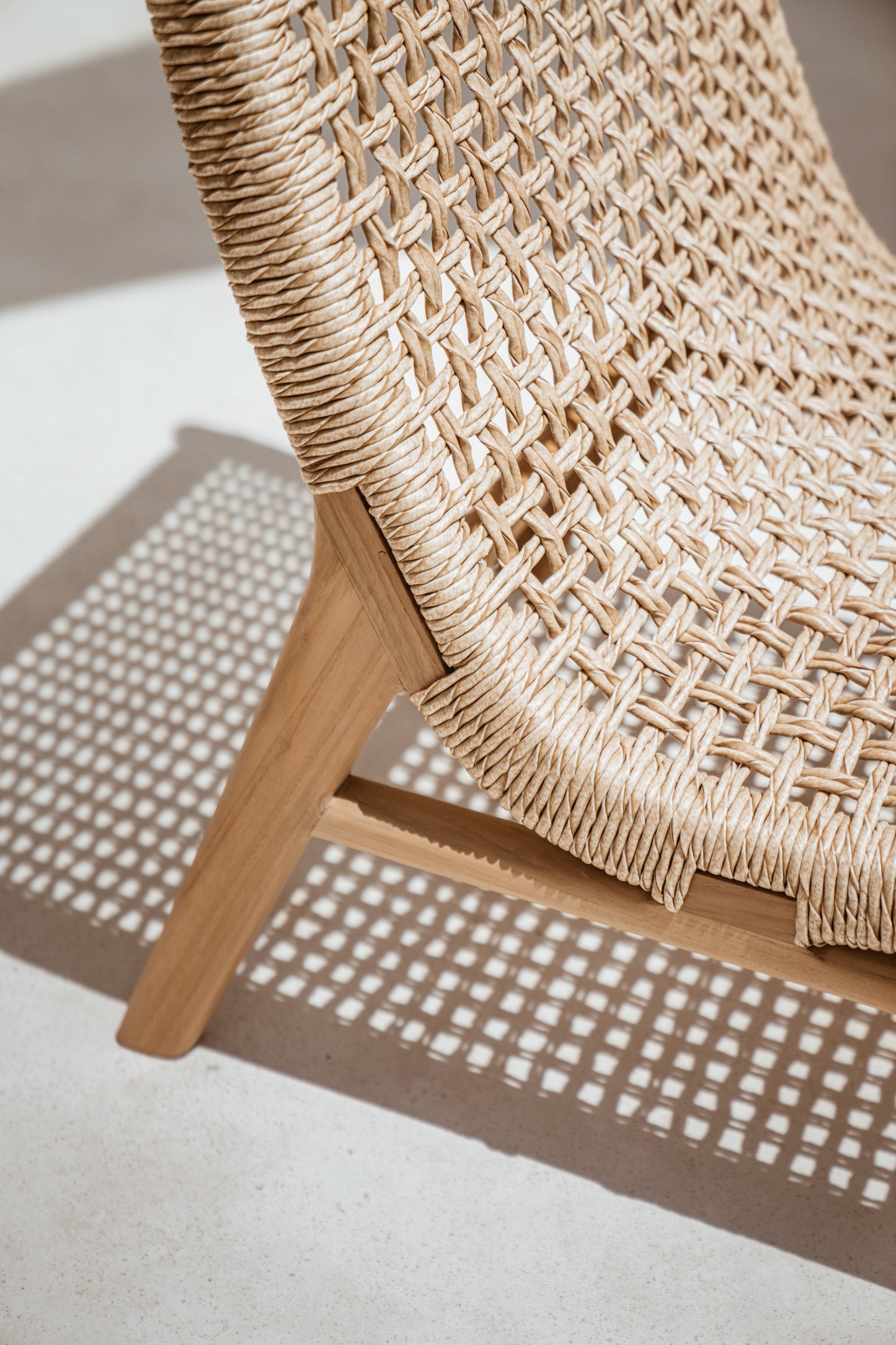Poltrona Kala in teak per interni ed esterni