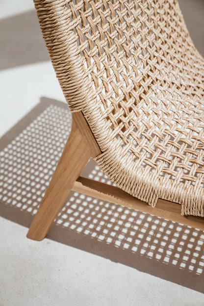 Poltrona Kala in teak per interni ed esterni