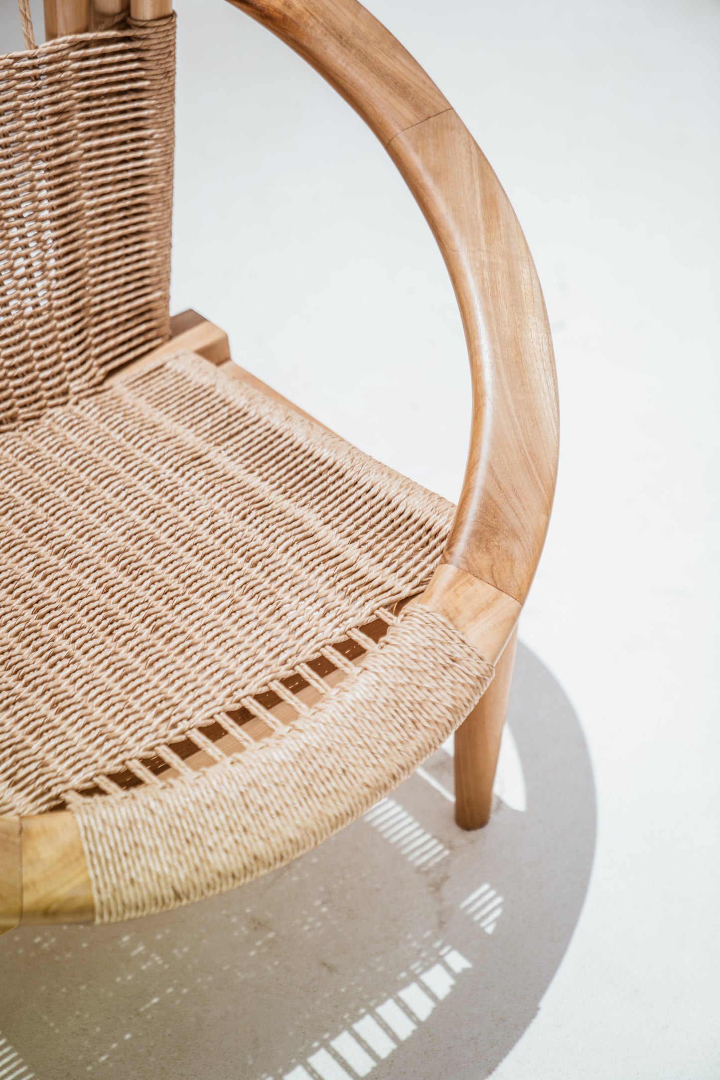 Poltrona lounge in teak per interni ed esterni Rhea