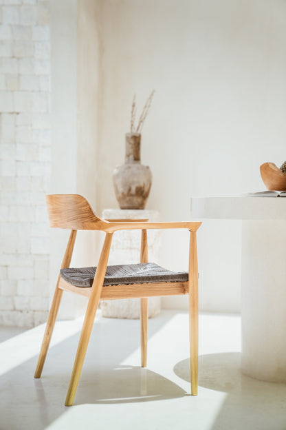 Sedia da pranzo in teak per interni ed esterni Wulan