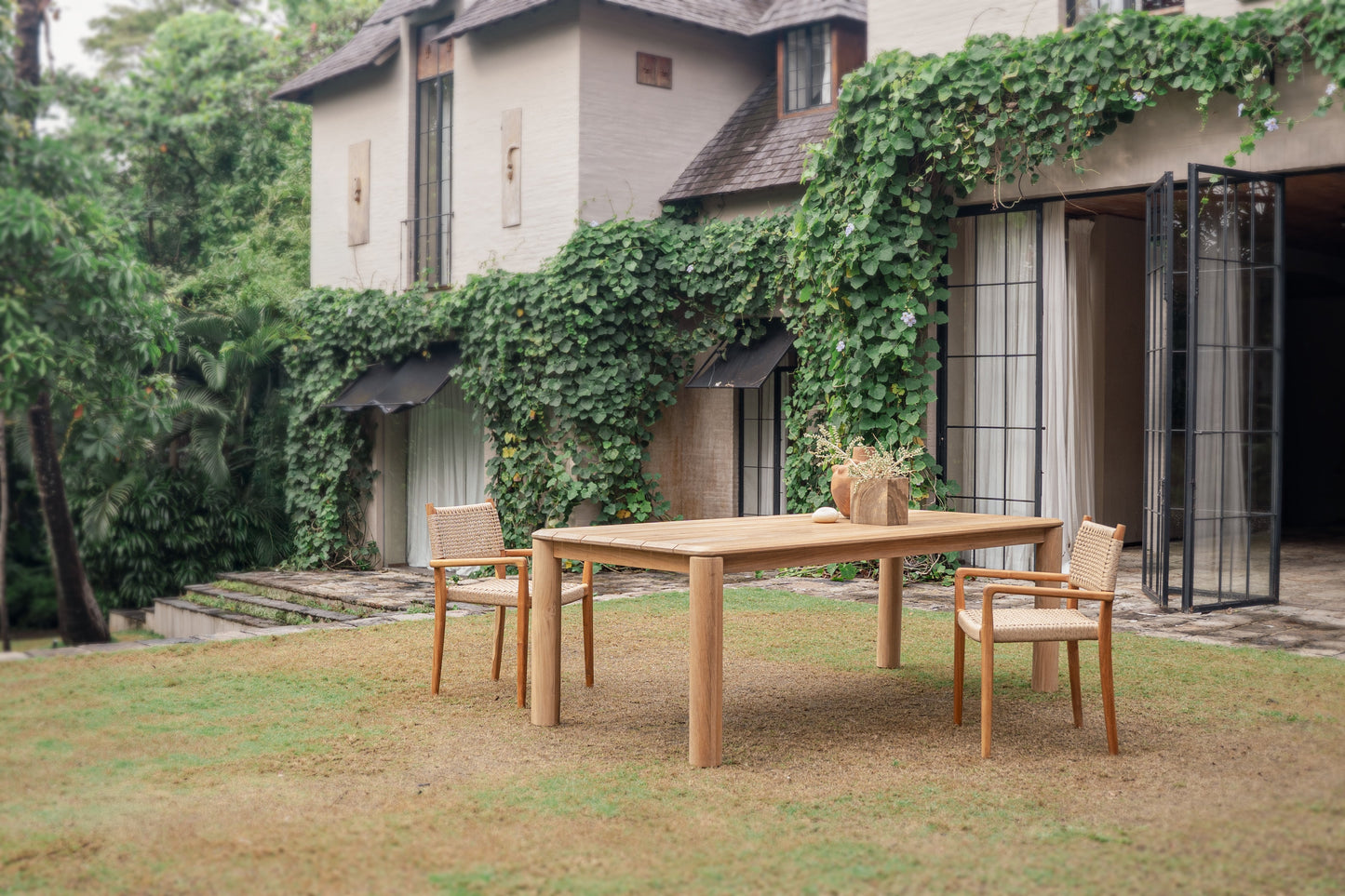 Tavolo da pranzo in teak per esterni Nala