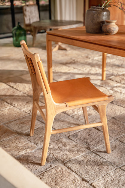 Sedia da pranzo Lola in teak e pelle