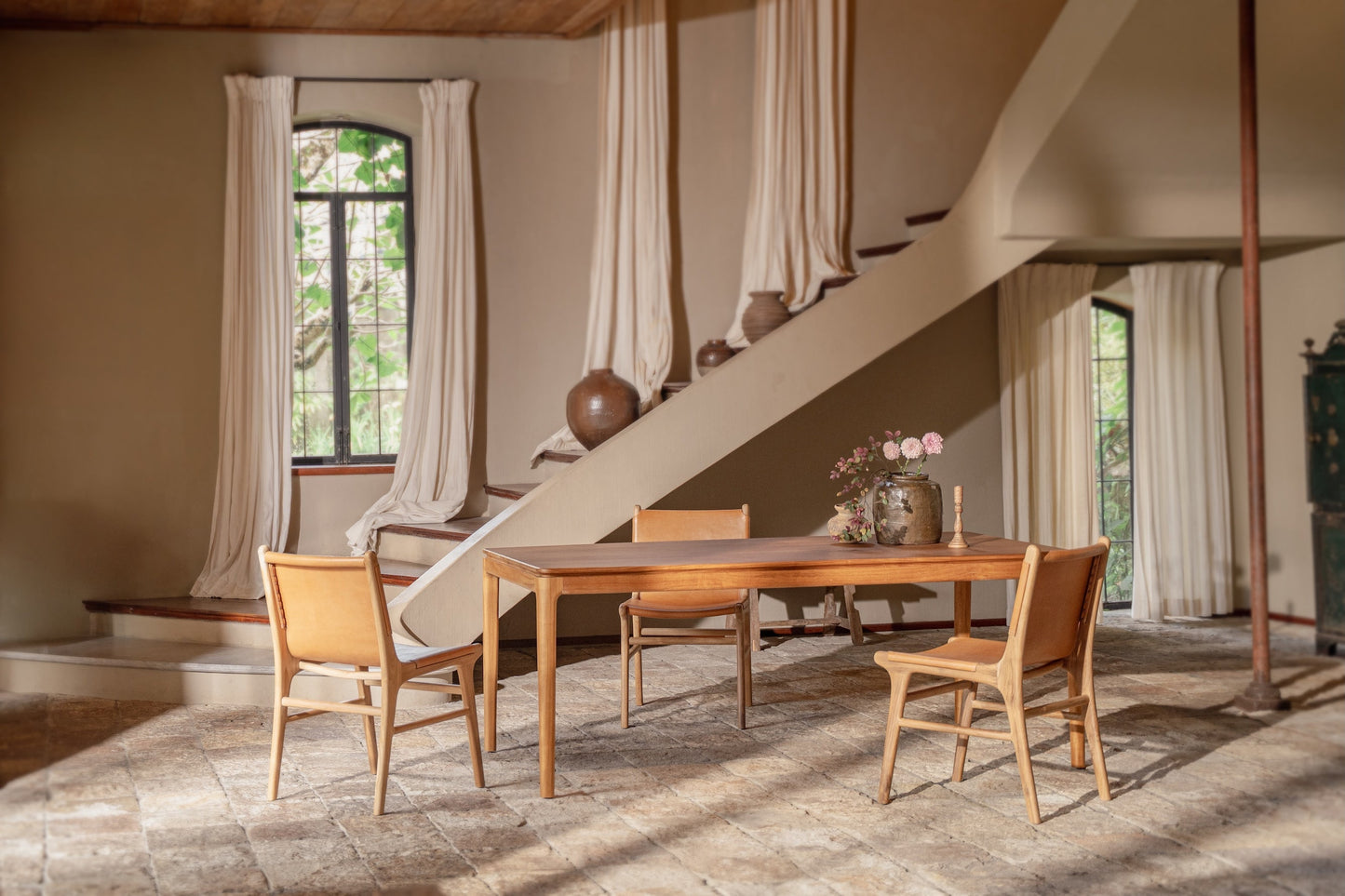 Sedia da pranzo Lola in teak e pelle