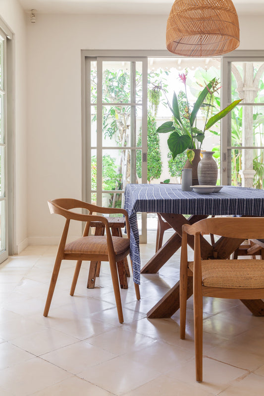 Sedia da pranzo Maya in teak e rattan intrecciato