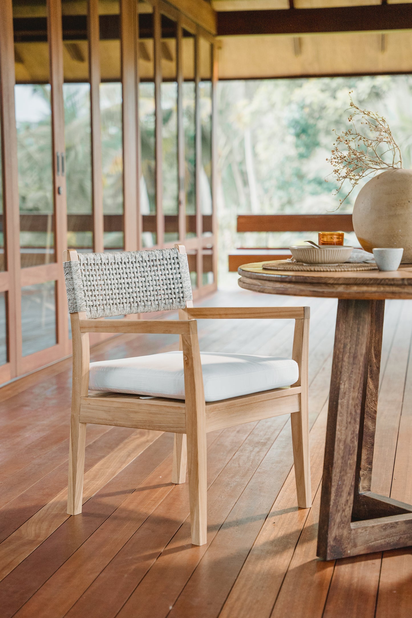 Sedia da pranzo in teak per interni ed esterni Ella