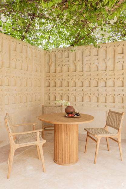 Sedia da pranzo in teak per interni ed esterni Lisna