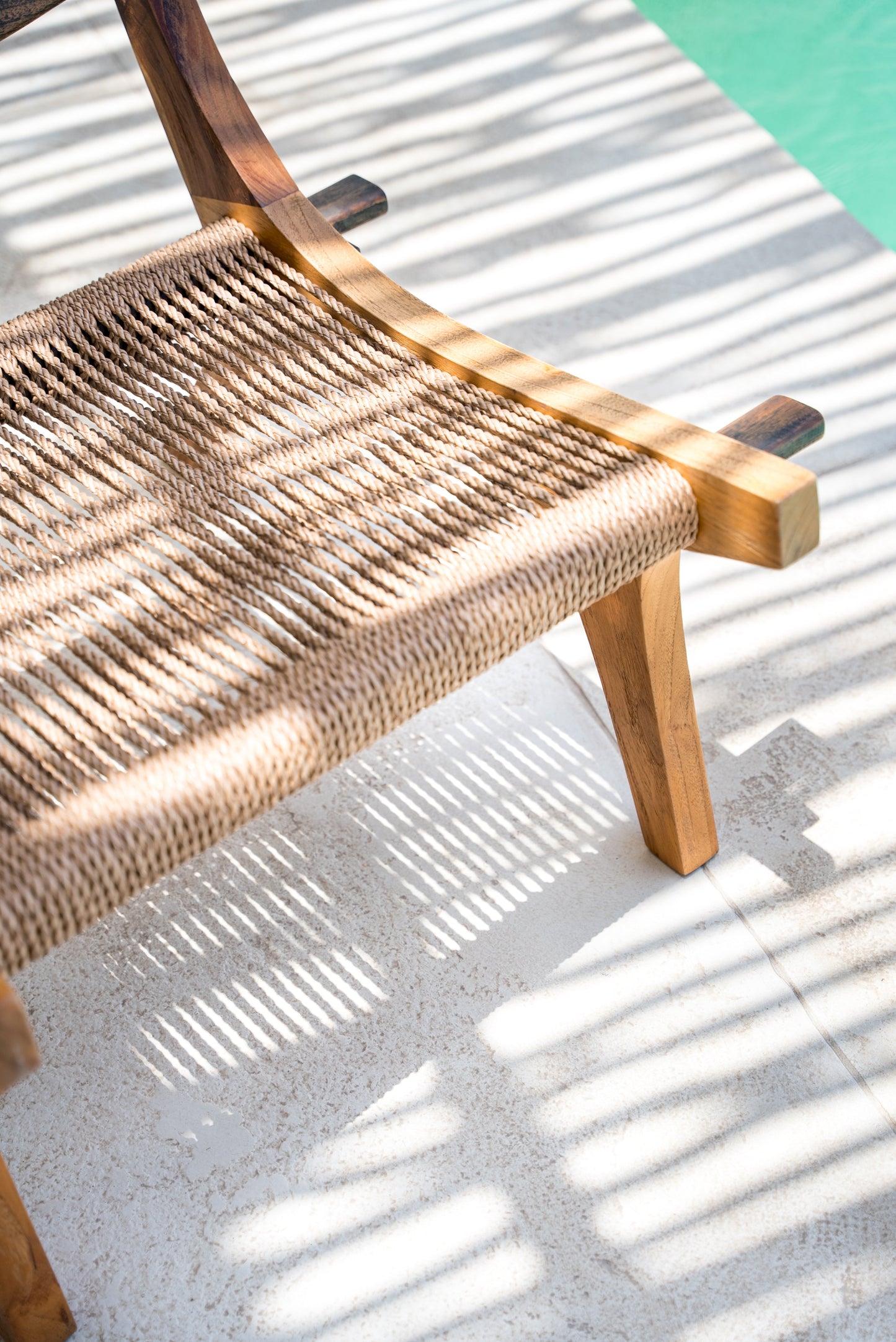 Poltrona lounge in teak per interni ed esterni Solas