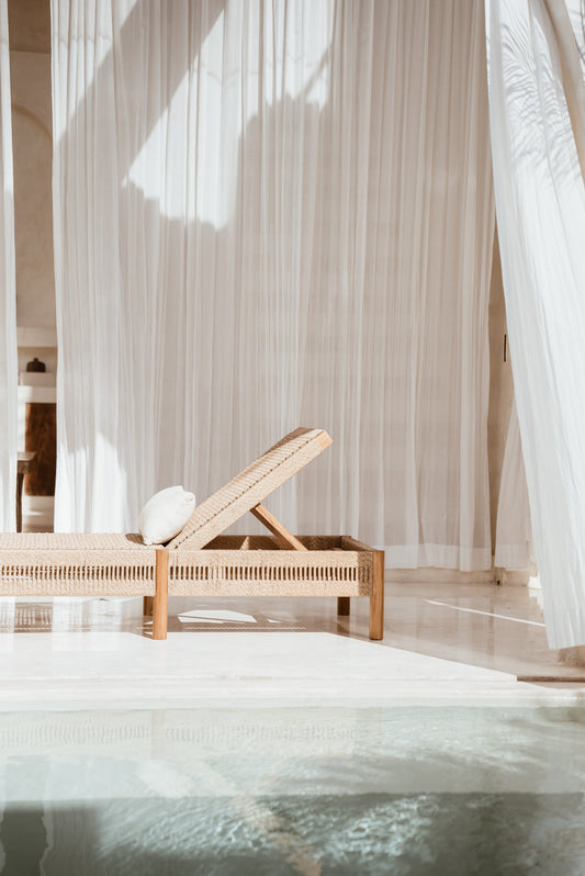 Lettino prendisole in teak per esterni Ayana